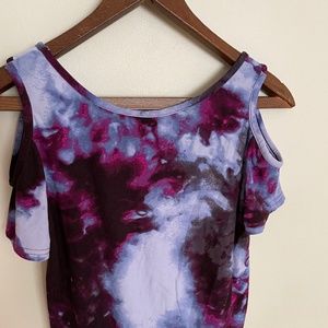 Hot Kiss Cold Shoulder Top